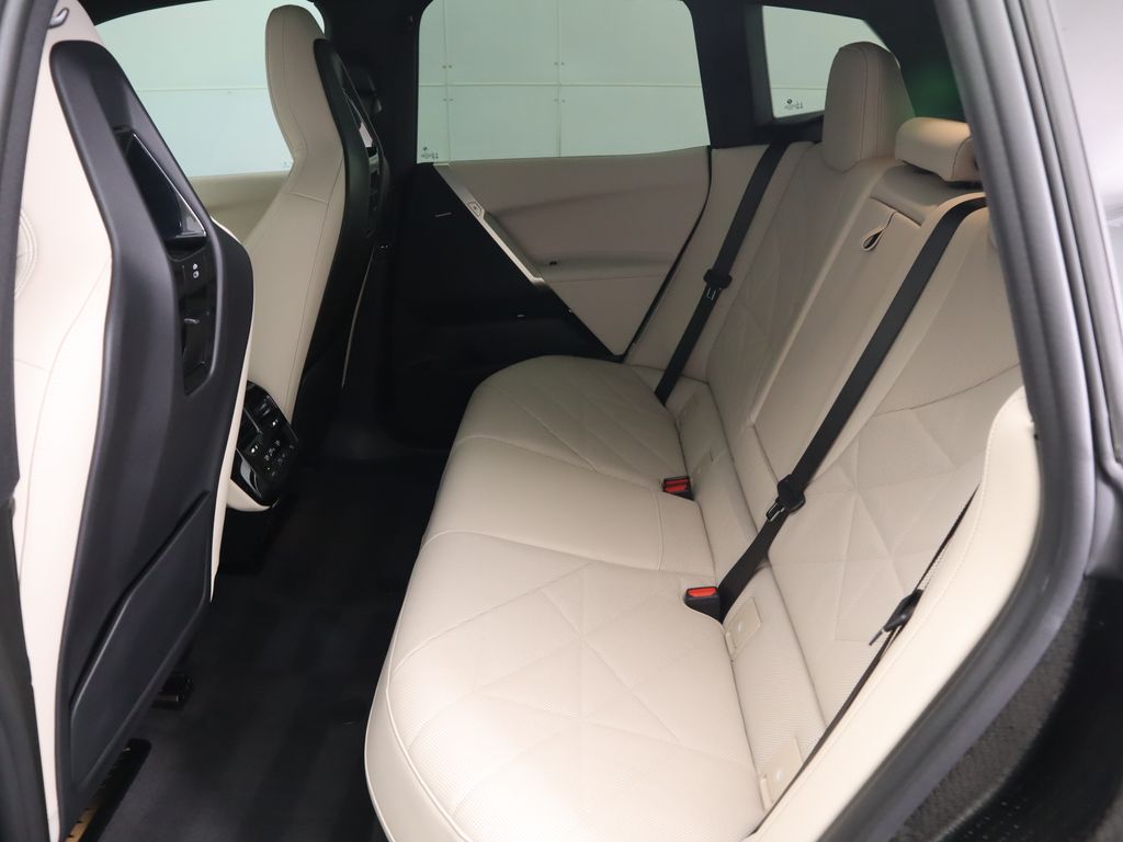 Thumbnail: 2025 BMW iX - 22