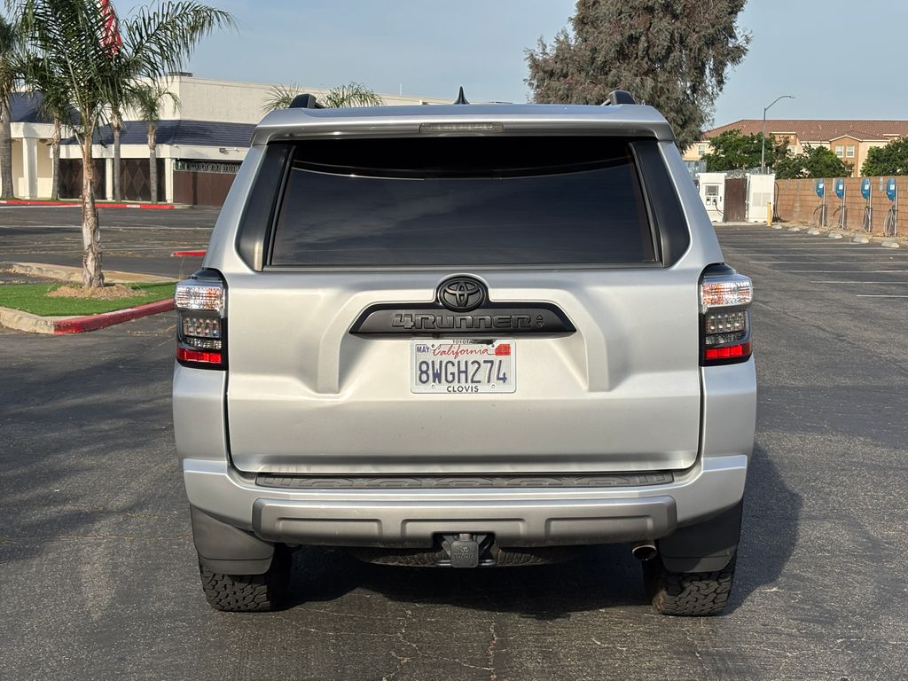 Thumbnail: 2021 Toyota 4Runner - 6