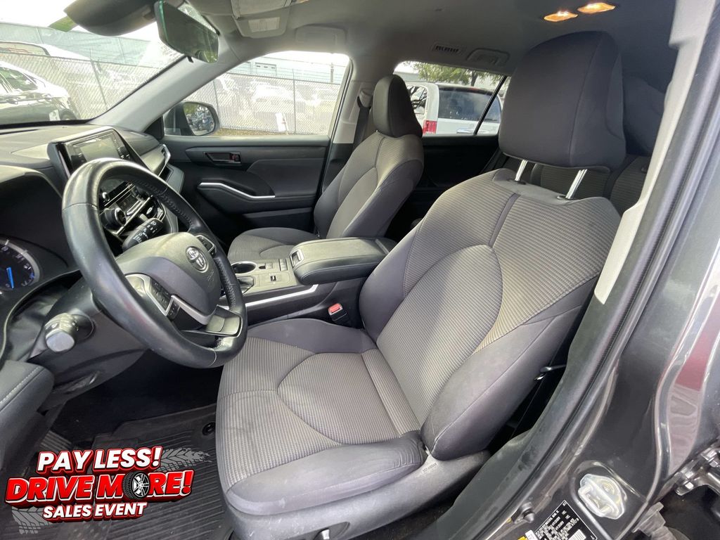 Used 2022 Toyota Highlander Hybrid SUV