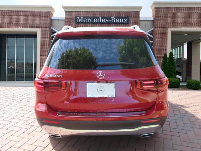 2024 Mercedes-Benz GLB 250 5