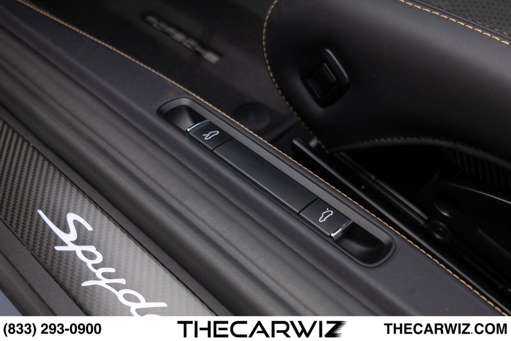 2024 Porsche 718 Spyder RS - Photo 40