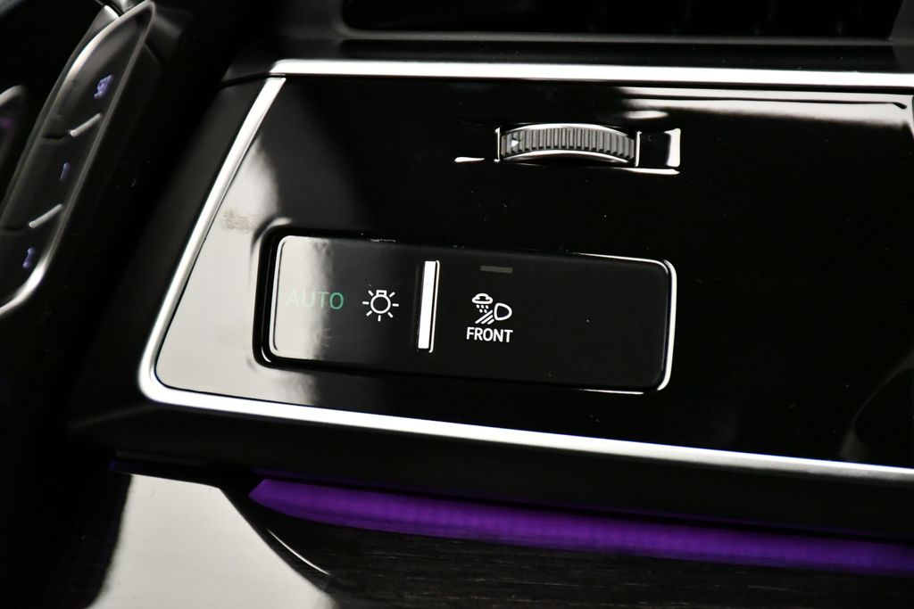 Thumbnail: 2026 Audi Q7 - 21