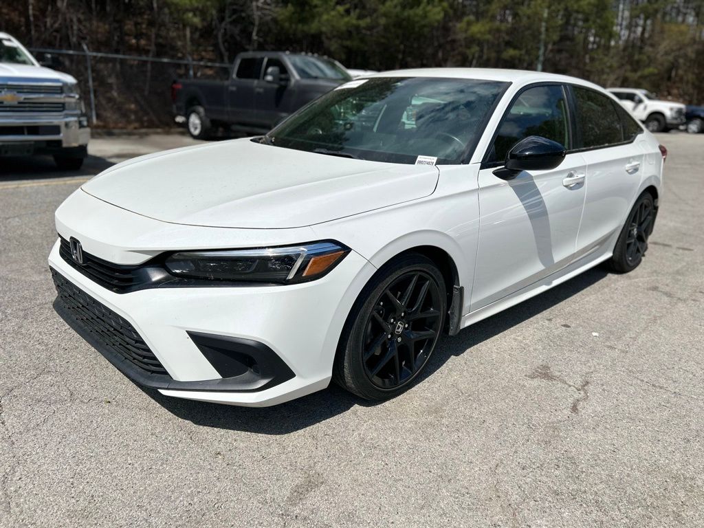 View vehicle photo 3