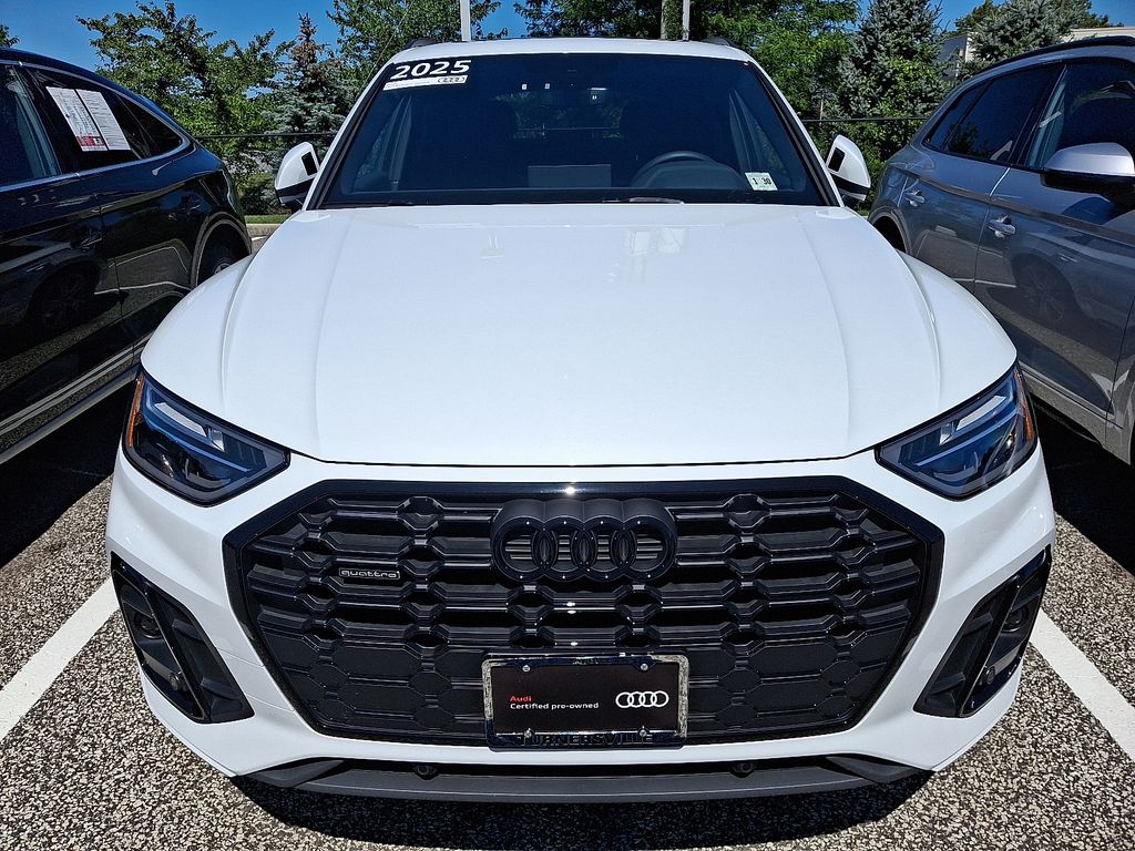 Thumbnail: 2025 Audi Q5 - 2