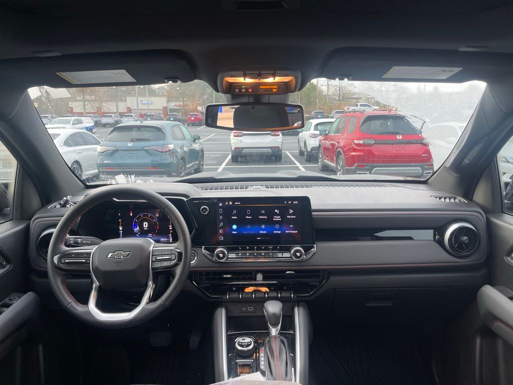 Thumbnail: 2023 Chevrolet Colorado - 5