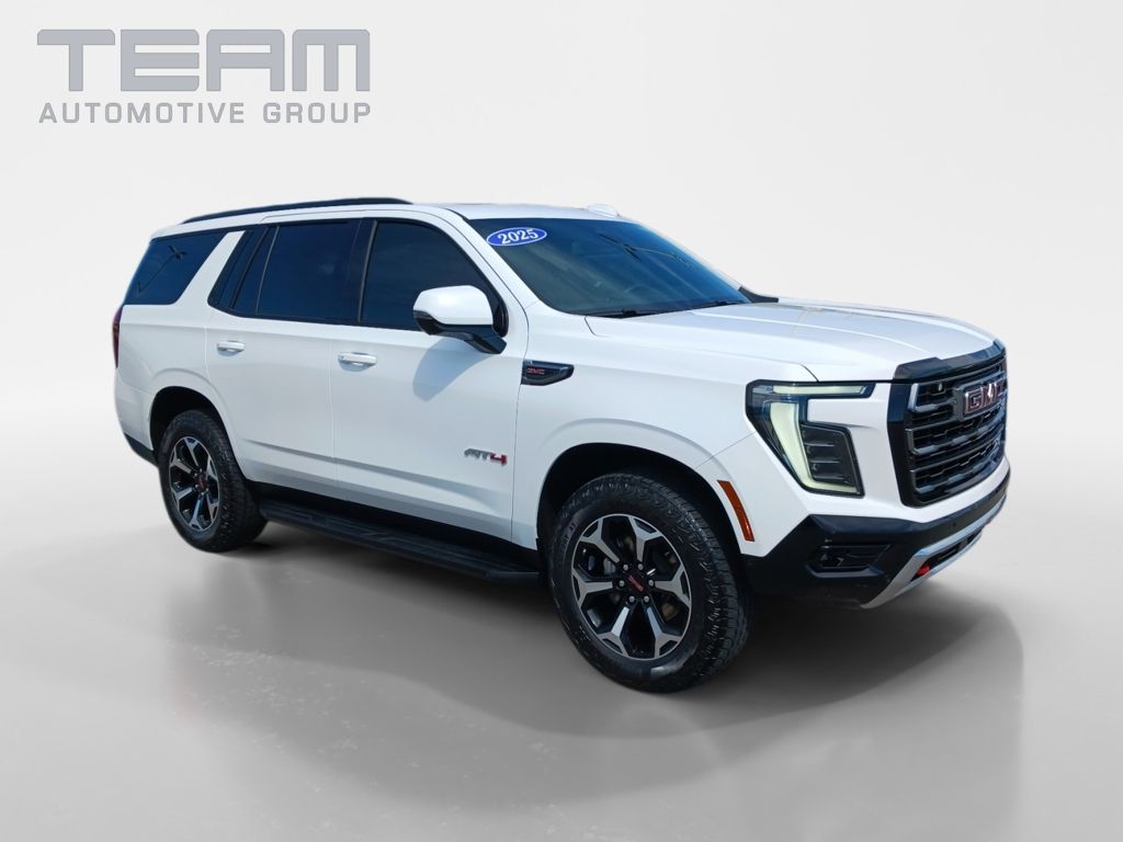 Summit White 2025 GMC Yukon SUV / Crossover Four-Wheel Drive