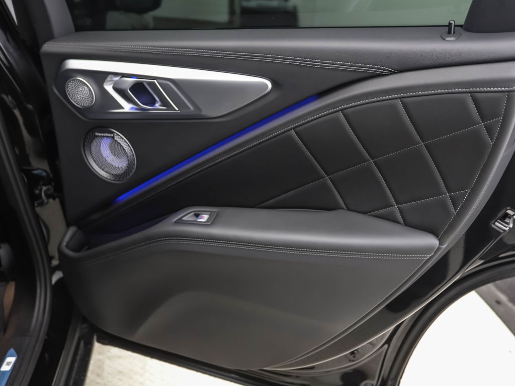 Thumbnail: 2026 BMW XM - 29