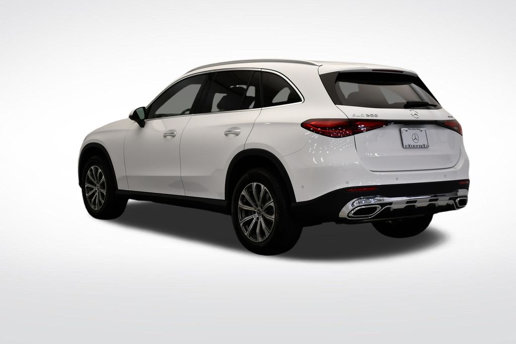 Thumbnail: 2026 Mercedes-Benz GLC - 3