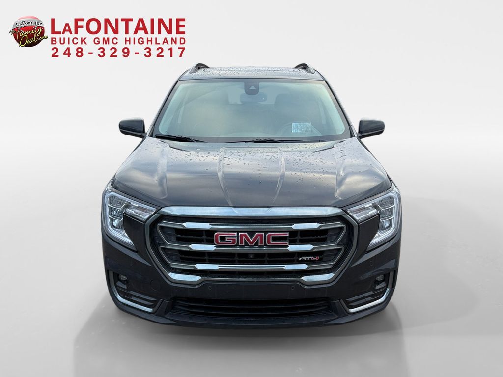 2024 GMC Terrain AT4 2