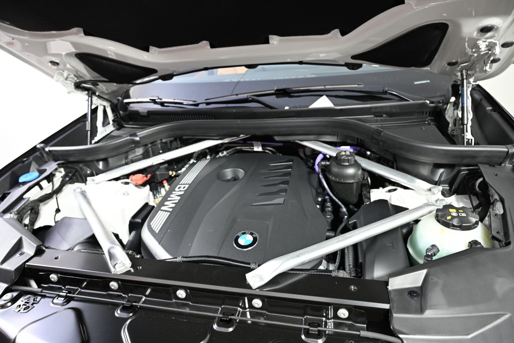 Thumbnail: 2026 BMW X5 - 27