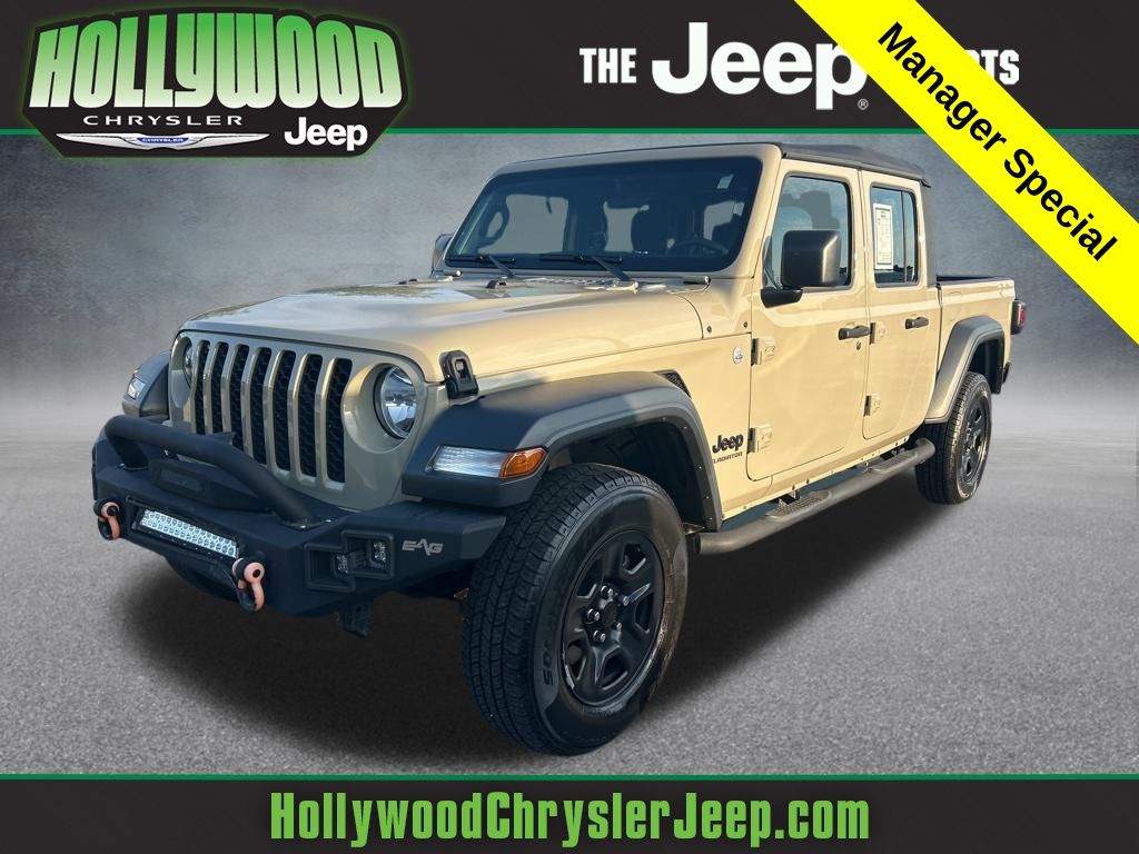 Brown (Gobi Clearcoat) 2020 Jeep Gladiator Sport Crew Cab 4WD Pickup Truck Four-Wheel Drive 8-Speed Automatic
