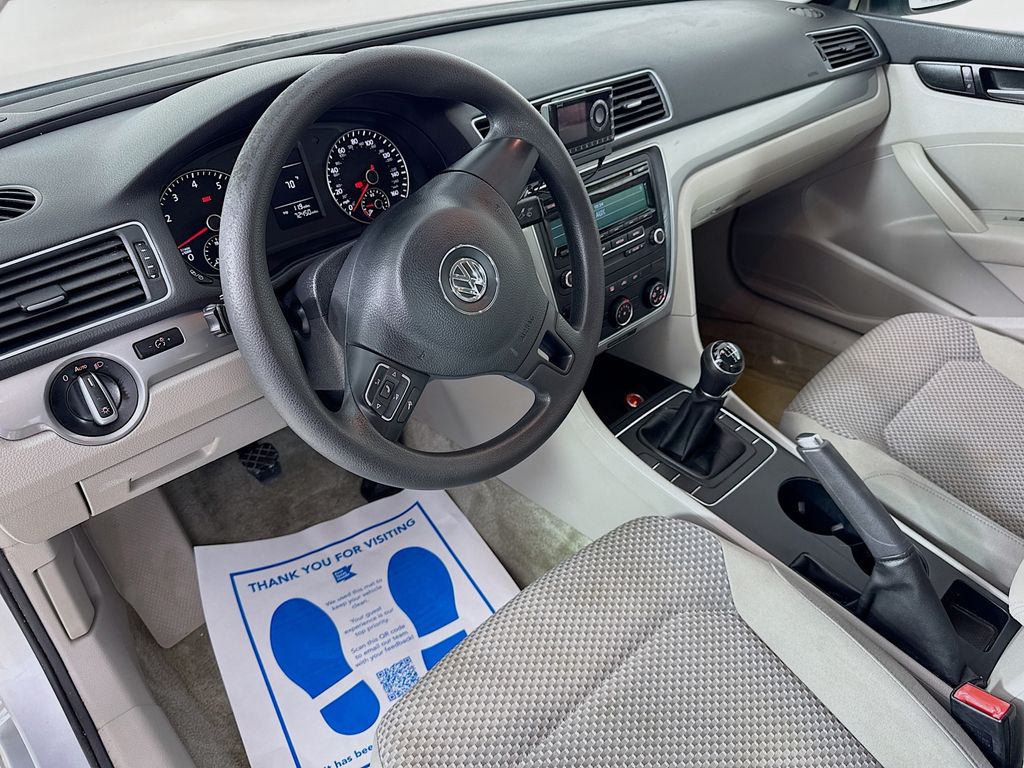 Used Car 2015 Volkswagen Passat  1.8t S For Sale Under $10,000 In Austin, Texas