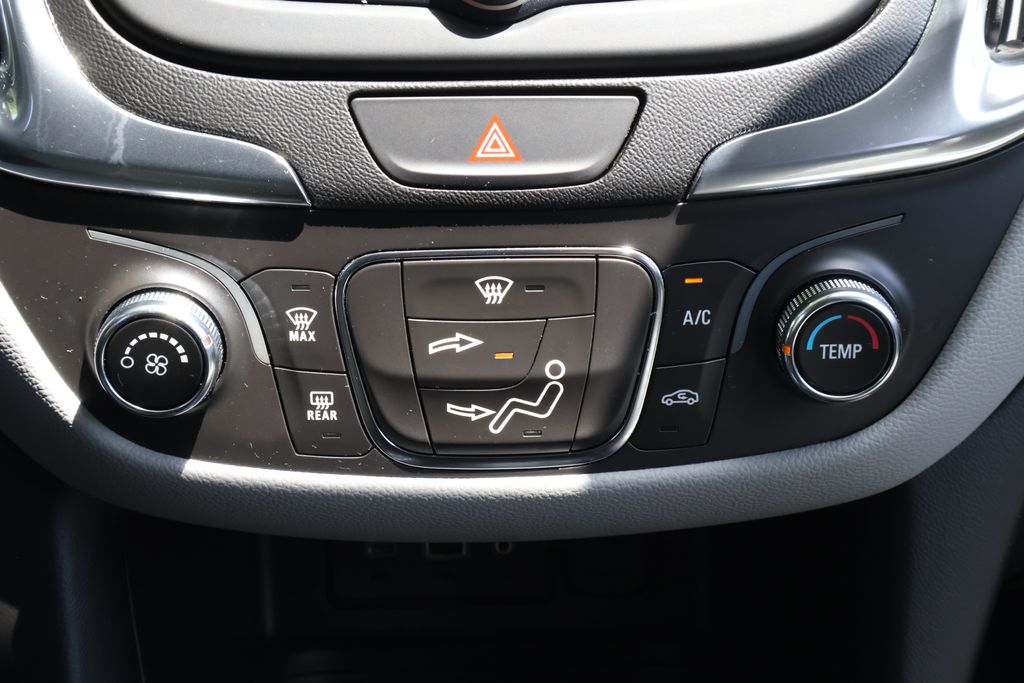 Thumbnail: 2021 Chevrolet Equinox - 17