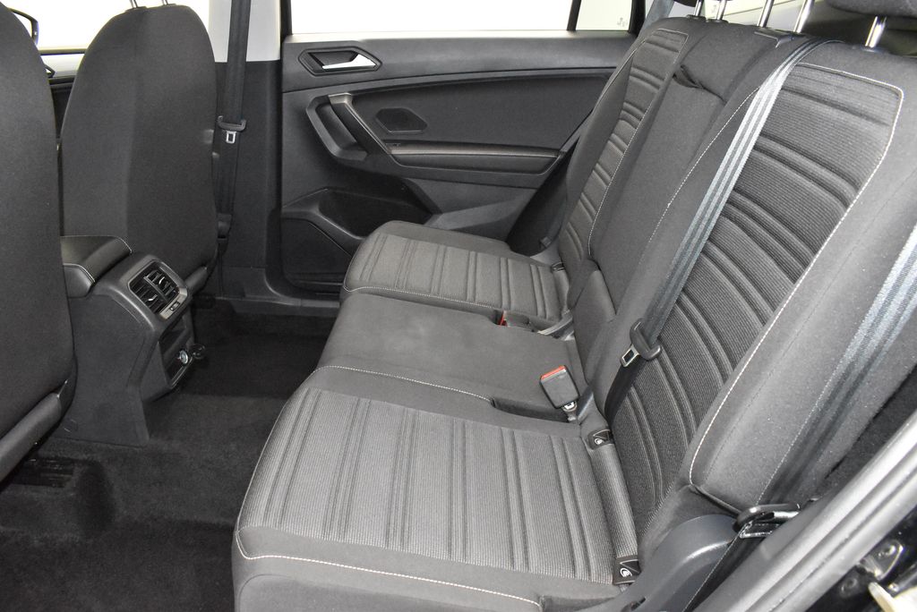 Thumbnail: 2024 Volkswagen Tiguan - 30