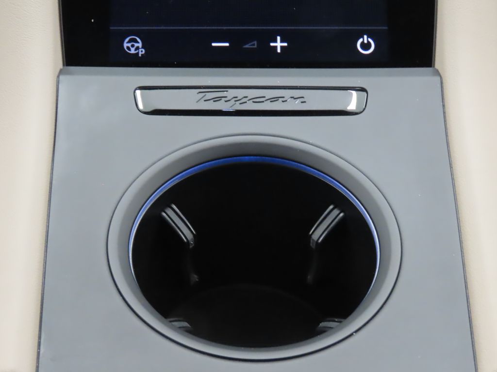 Thumbnail: 2024 Porsche Taycan - 29