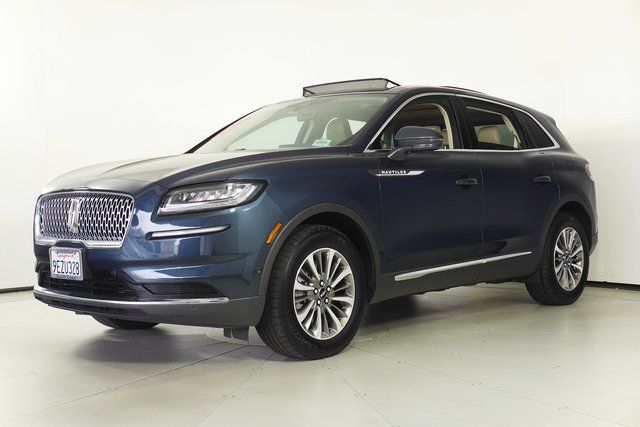 2022 Lincoln Nautilus Reserve 2