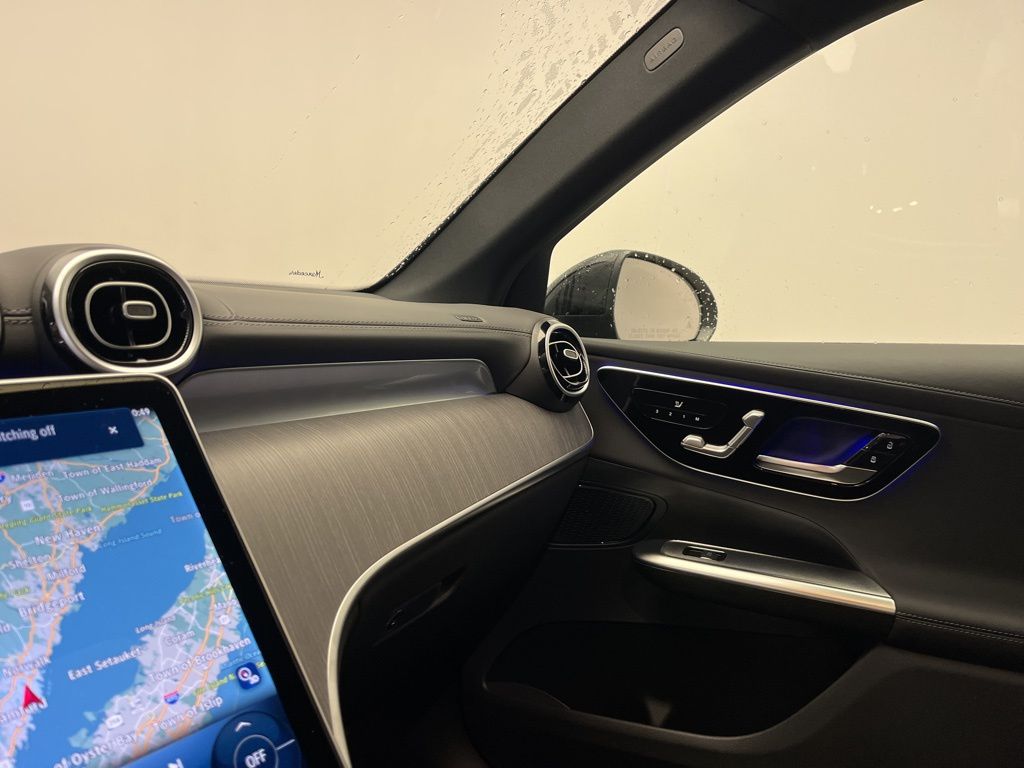 Thumbnail: 2026 Mercedes-Benz GLC - 22