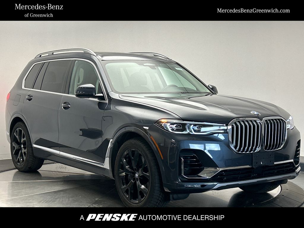 2020 BMW X7 xDrive40i Hero Image