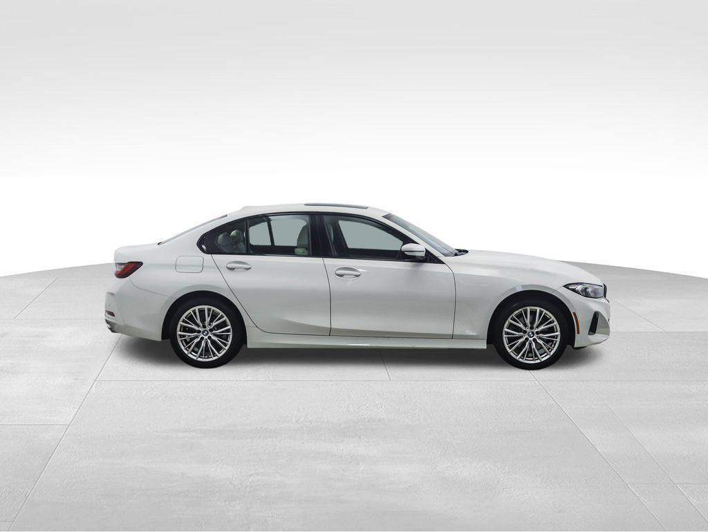 Thumbnail: 2023 BMW 3 Series - 6