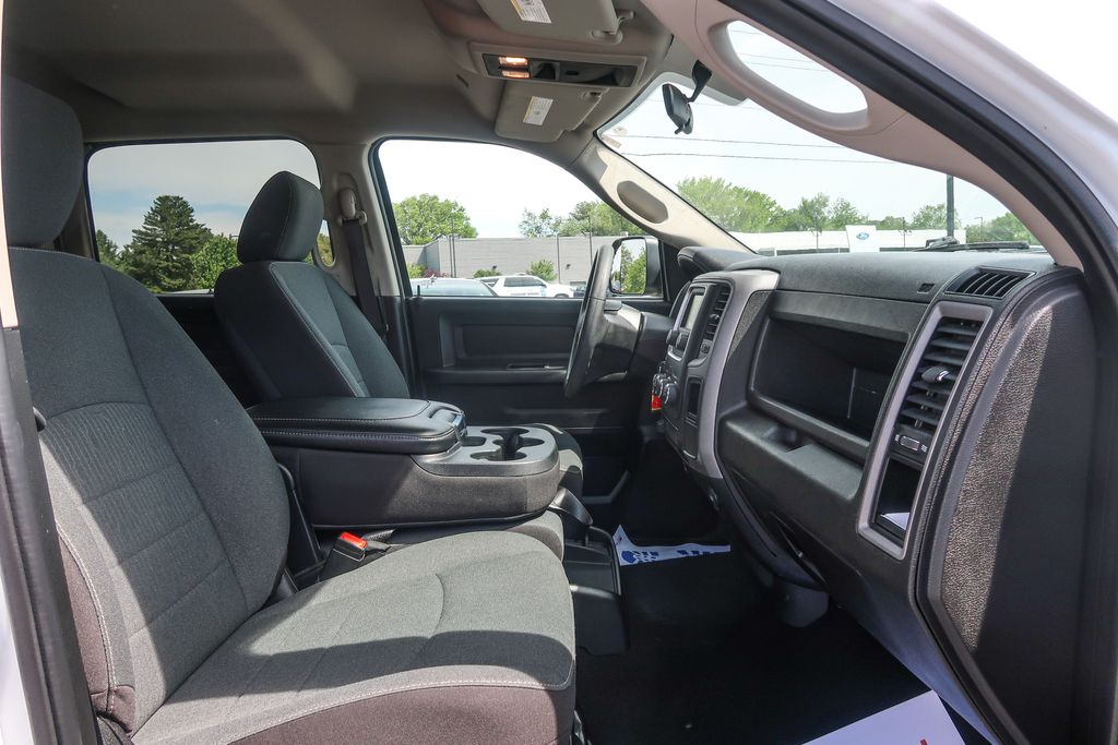 2023 Ram 1500 Classic Tradesman Crew Cab 4x4 5'7" Box