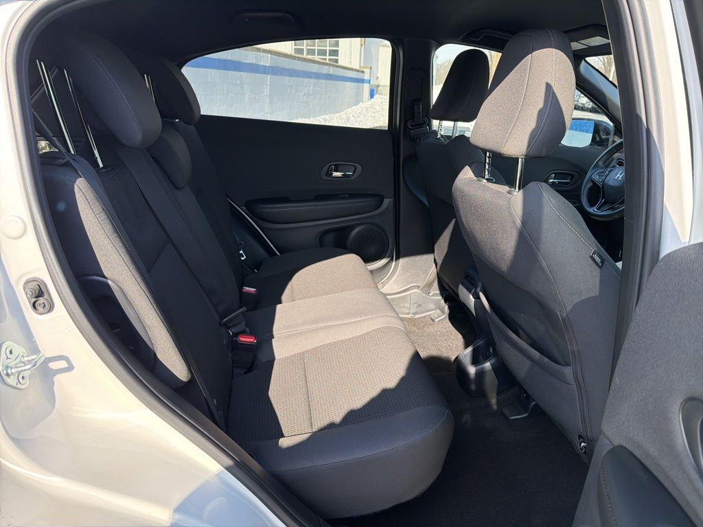 Thumbnail: 2021 Honda HR-V - 23