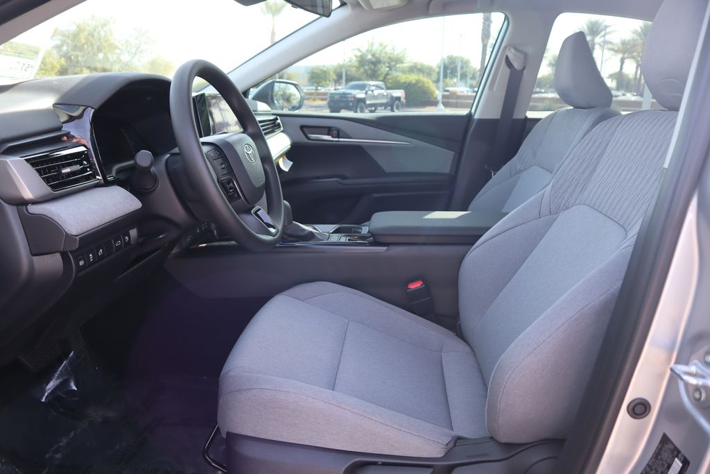 Thumbnail: 2026 Toyota Camry - 18