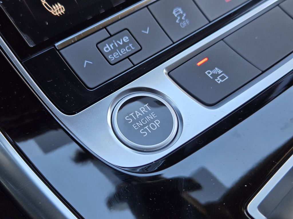 new 2026 Audi Q7 car, priced at $73,140