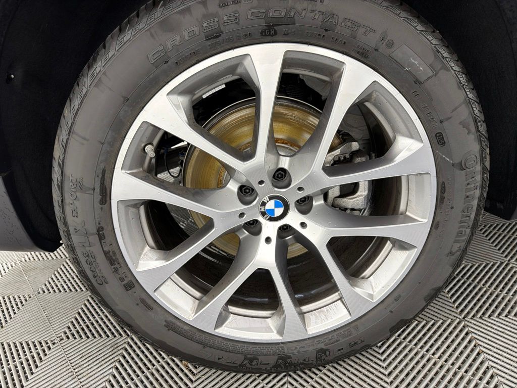 Thumbnail: 2026 BMW X5 - 11