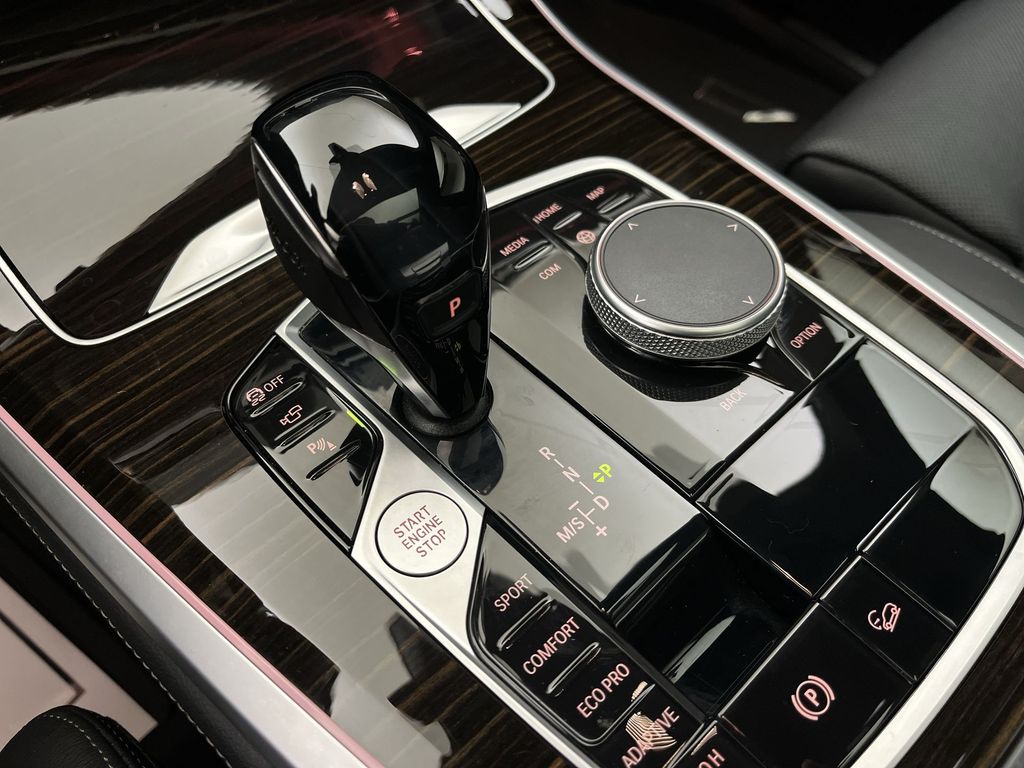 Thumbnail: 2021 BMW X5 - 20