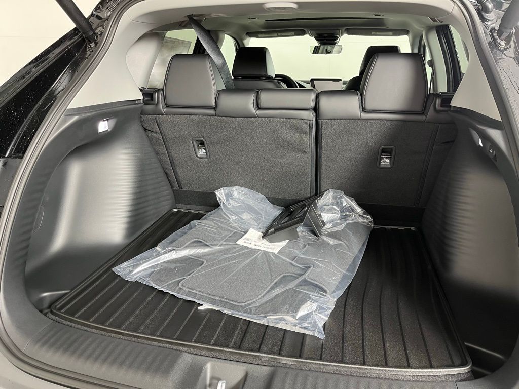 Thumbnail: 2025 Acura ADX - 20