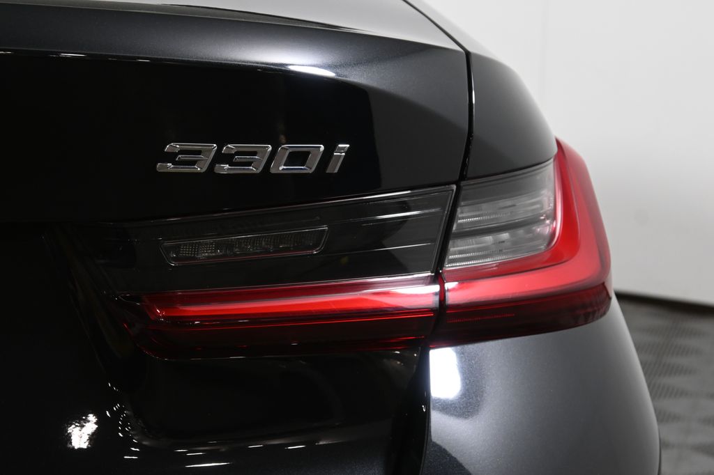 Thumbnail: 2023 BMW 3 Series - 13