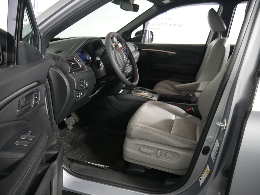 Thumbnail: 2022 Honda Passport - 15