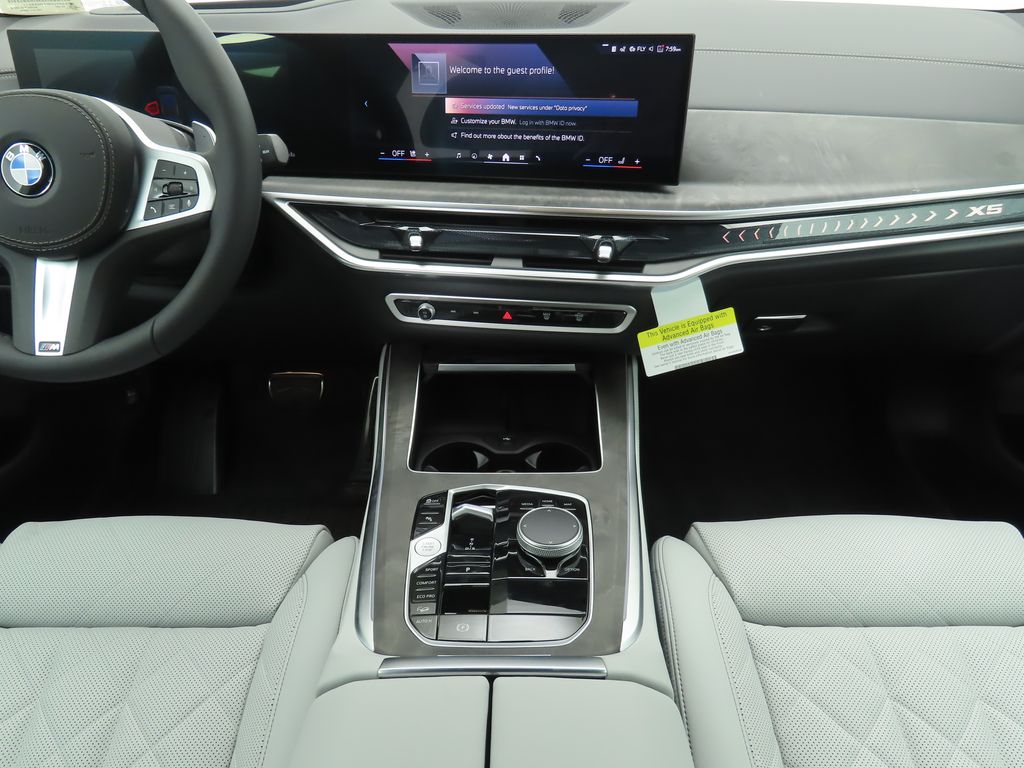 Thumbnail: 2026 BMW X5 - 13