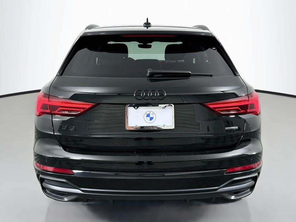 Thumbnail: 2022 Audi Q3 - 6