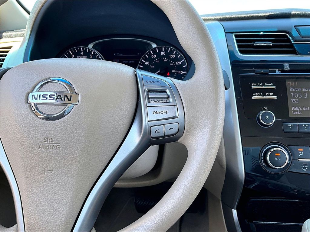 2014 Nissan Altima — photo 24
