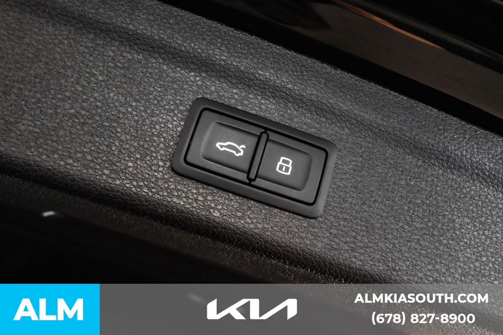 2024 Audi Q3 S line Premium photo 16