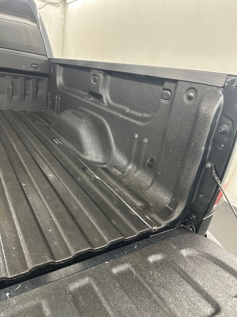 used 2018 GMC Sierra 1500 car, priced at $27,985