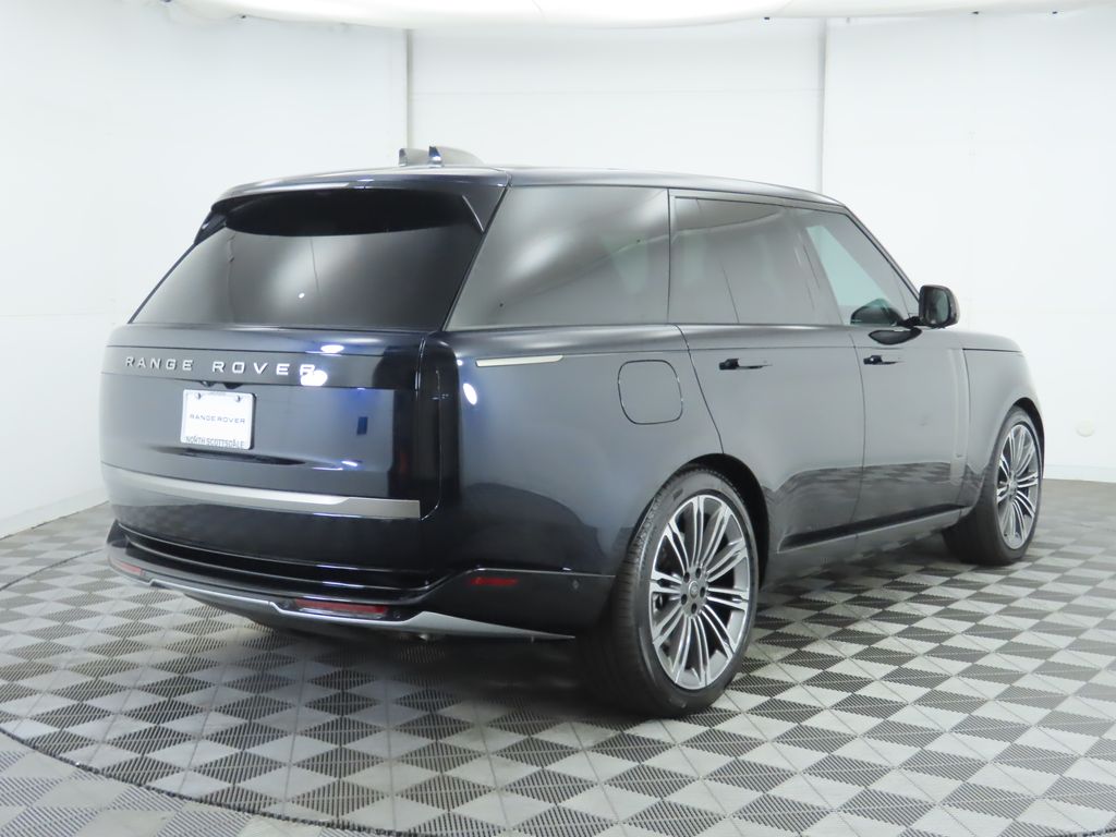 Thumbnail: 2025 Land Rover Range Rover - 5