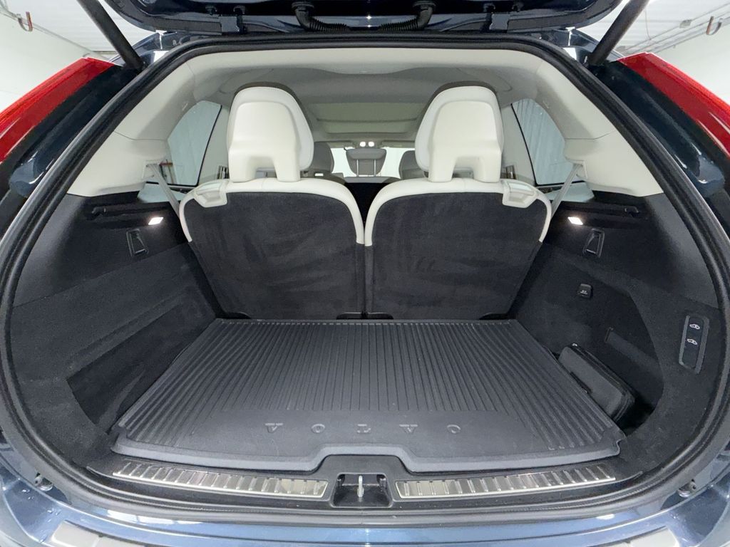 Used 2023 Volvo XC90 Recharge Plug-In Hybrid SUV