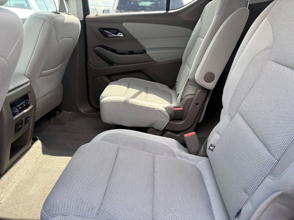 Used Car 2020 Chevrolet Traverse  Lt For Sale Under $30,000 In Austin, Texas