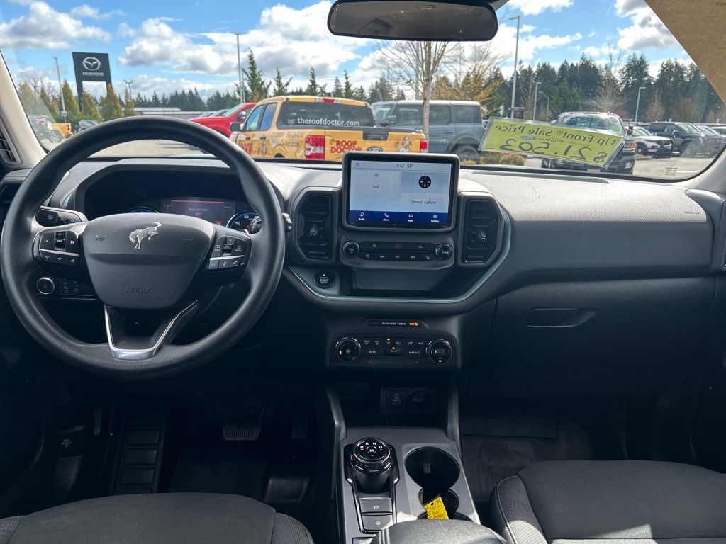 View vehicle photo 7