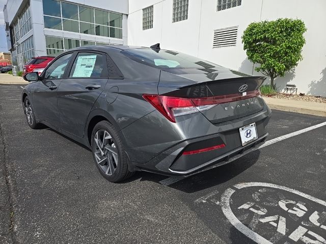 2025 Hyundai Elantra Sport 6