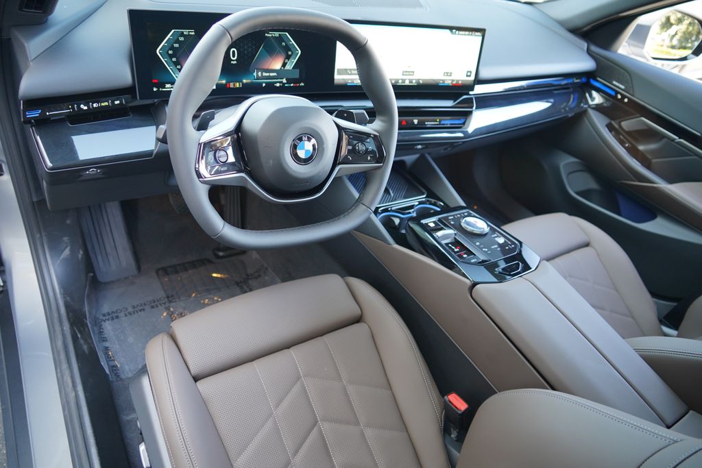 Thumbnail: 2026 BMW 5 Series - 12