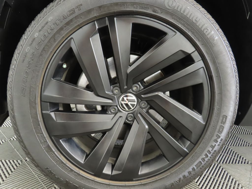 2022 Volkswagen Atlas SE 30