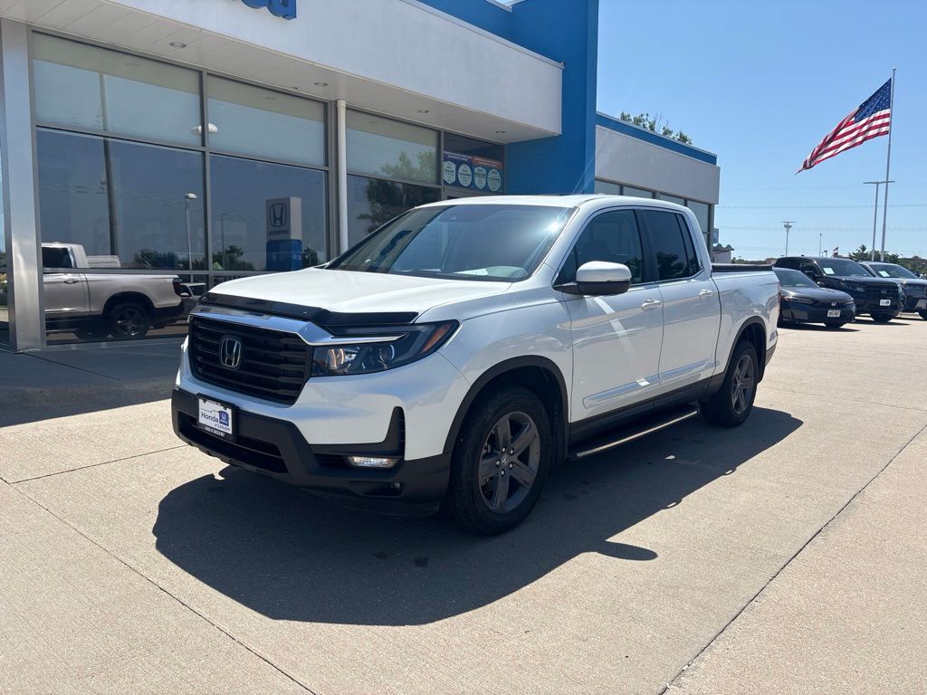 Platinum White Pearl 2022 Honda Ridgeline Pickup Truck All-Wheel Drive 9-Speed Automatic