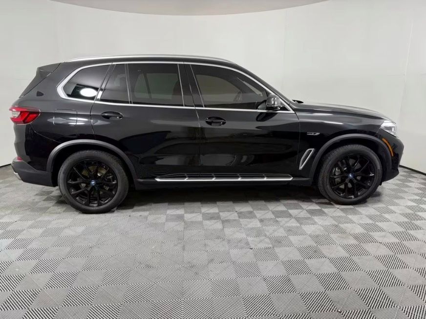 2022 BMW X5 xDrive45e 2