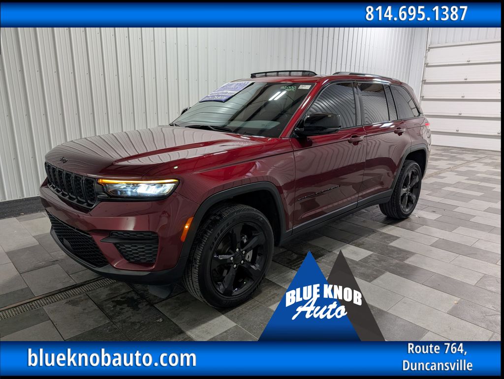  2024 Jeep Grand Cherokee Altitude X 4WD   