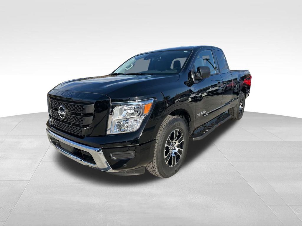 2023 Nissan Titan SV 5