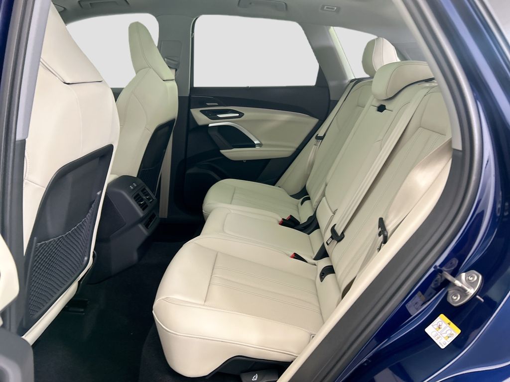 Thumbnail: 2026 Audi Q5 - 20