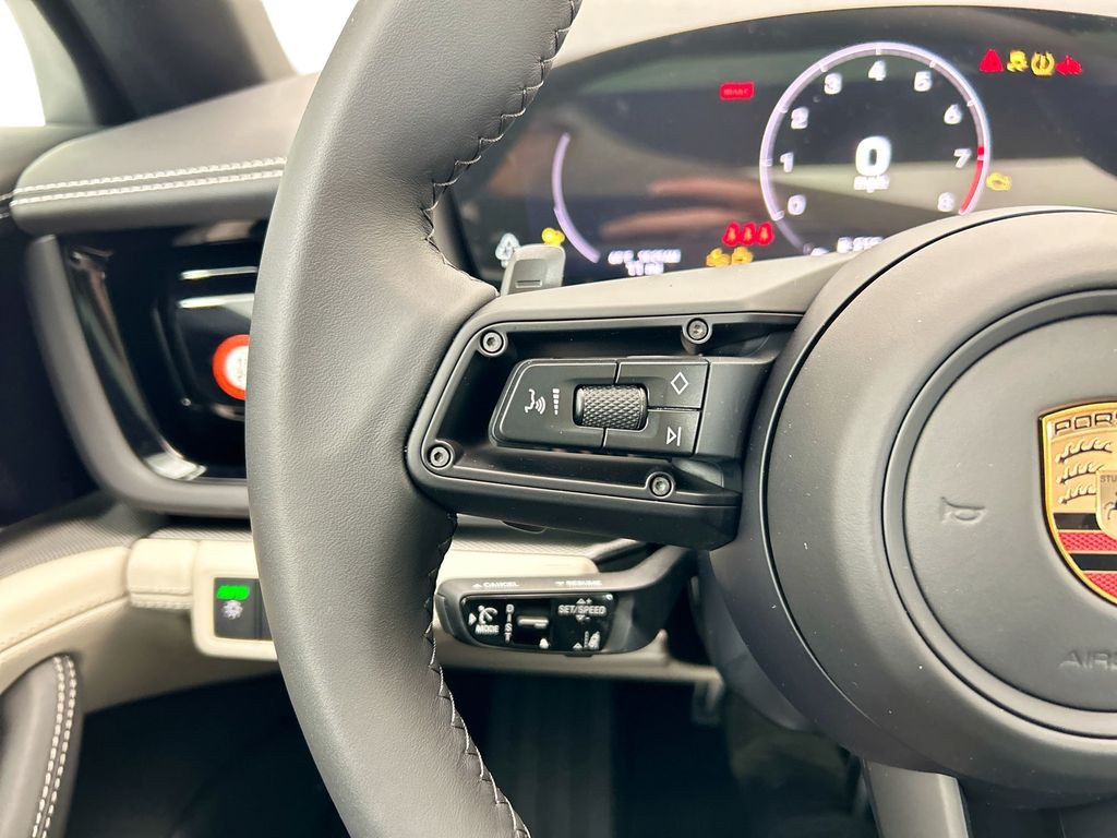 Thumbnail: 2026 Porsche Panamera - 14